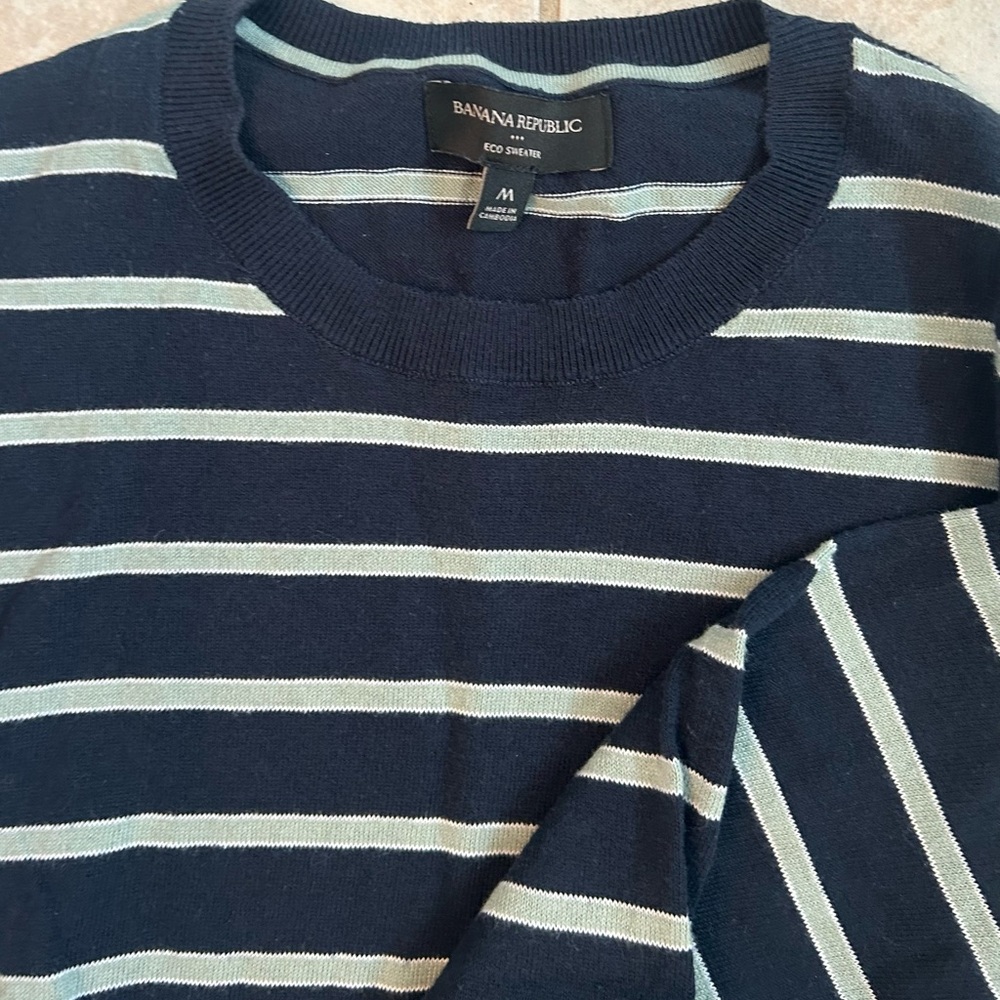 Banana Republic Lightweight sweater